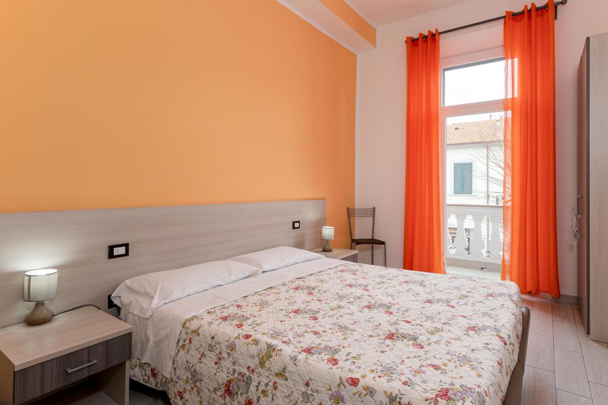 La Casa Di Bianca Bed & Breakfast Follonica Eksteriør bilde